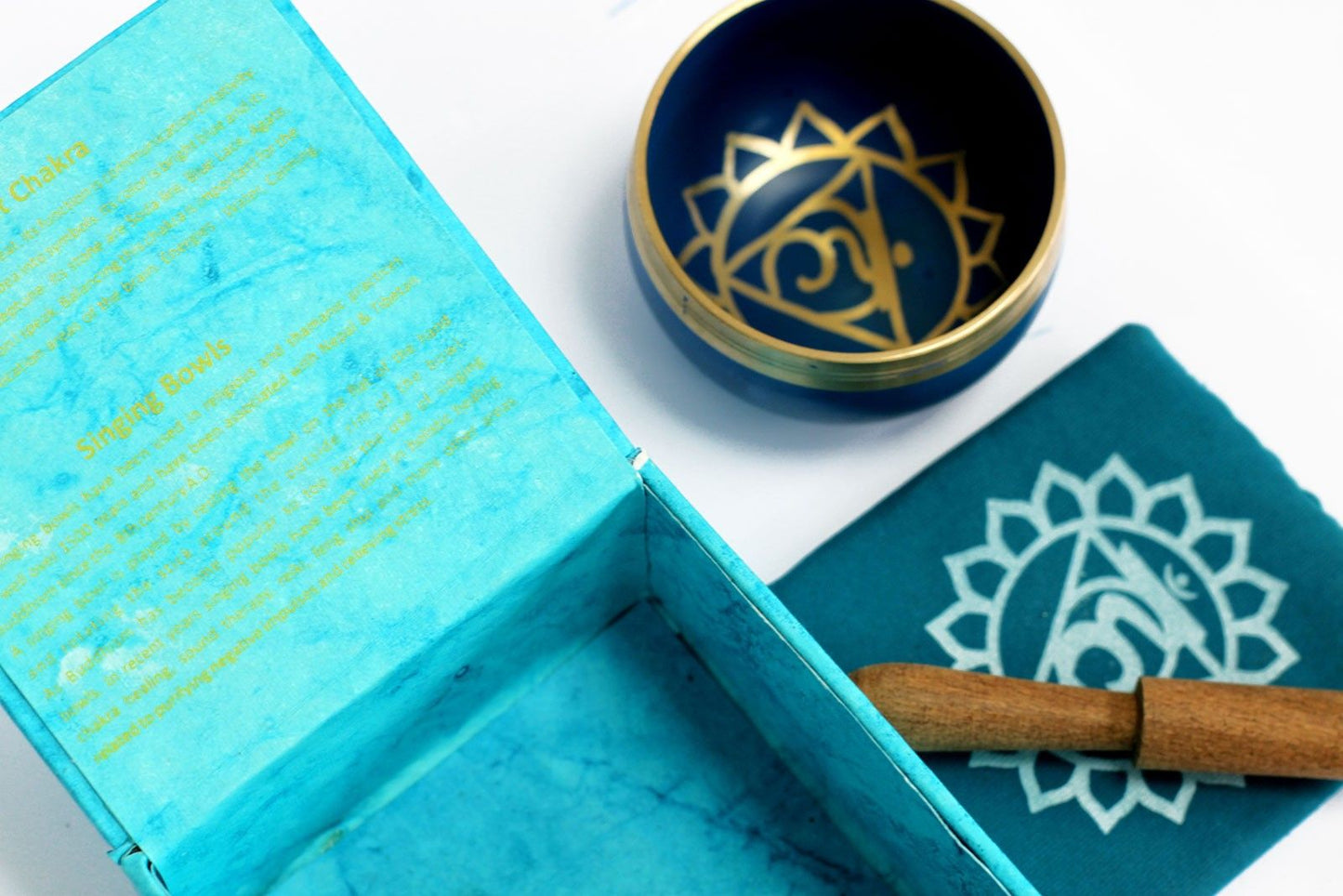 Chakra Singing Bowl - Throat – detail view