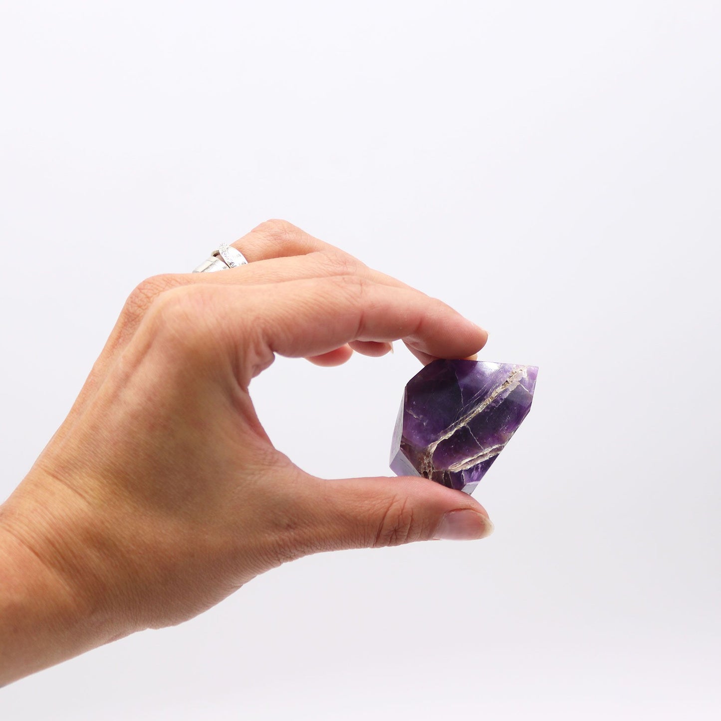 Gemstone Points approx 6cm (0.5KG) - African Amethyst (approx 8 pieces) – detail view