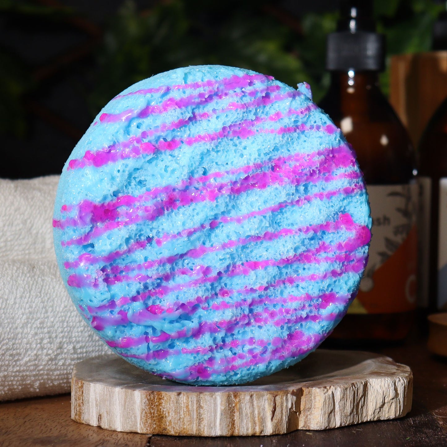 Butter Bubble Soap - Amethyst Creed – detail view