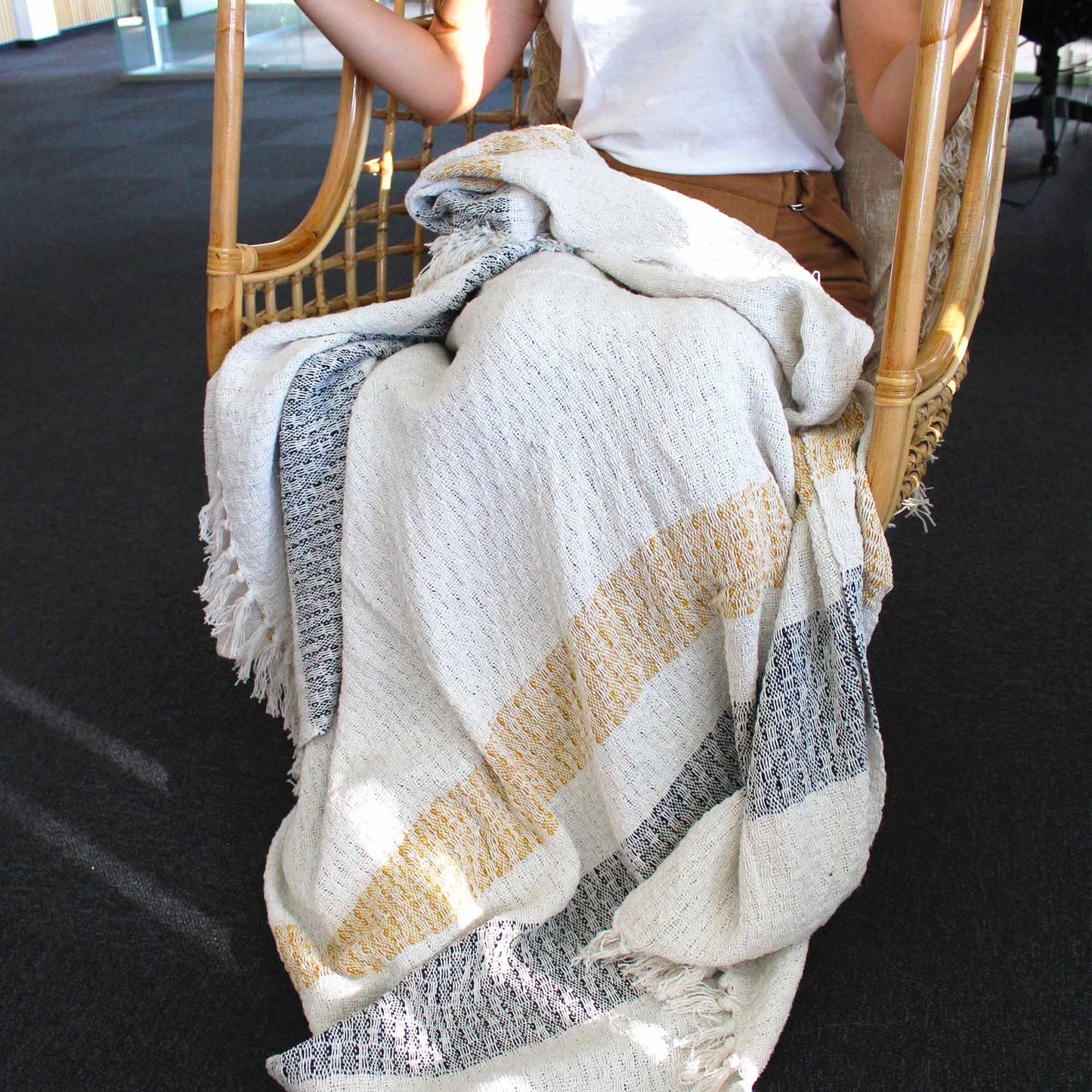 Sun-Soft Boho Layering Throw – Tasselled Edges