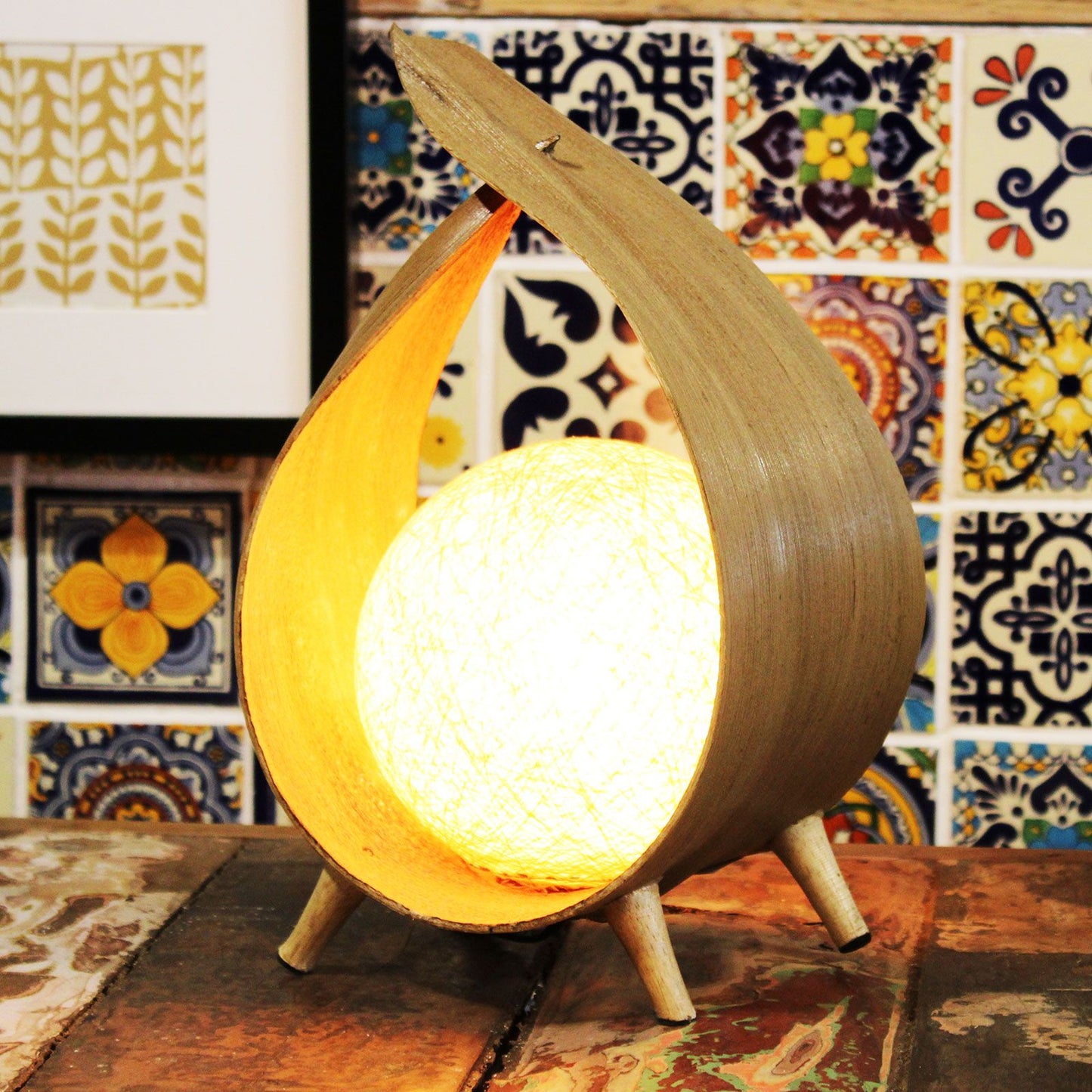 Natural Coconut Lamp - Natural Loop – detail view
