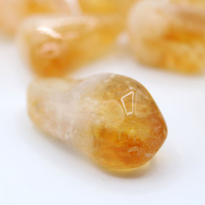 L Tumble Stones - Citrine - Brazil – detail view