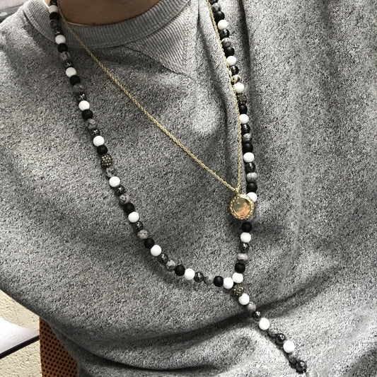 Angel Wing / Multi Beads Gemstone Necklace – detail view