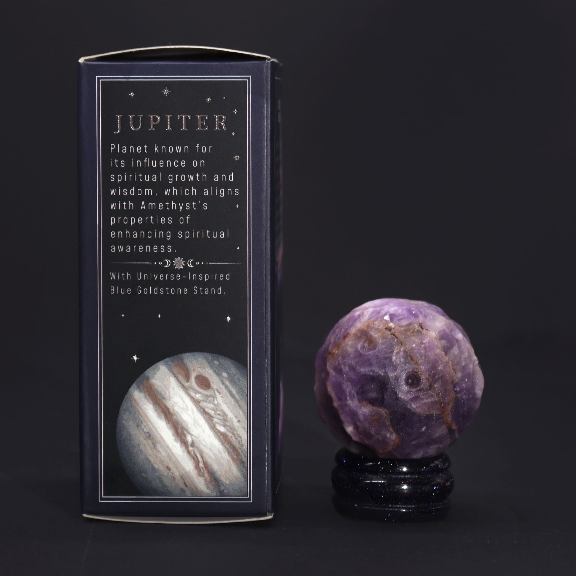 Ametyst Planet on a Sola Goldstone Stand (JUPITER) – lifestyle shot