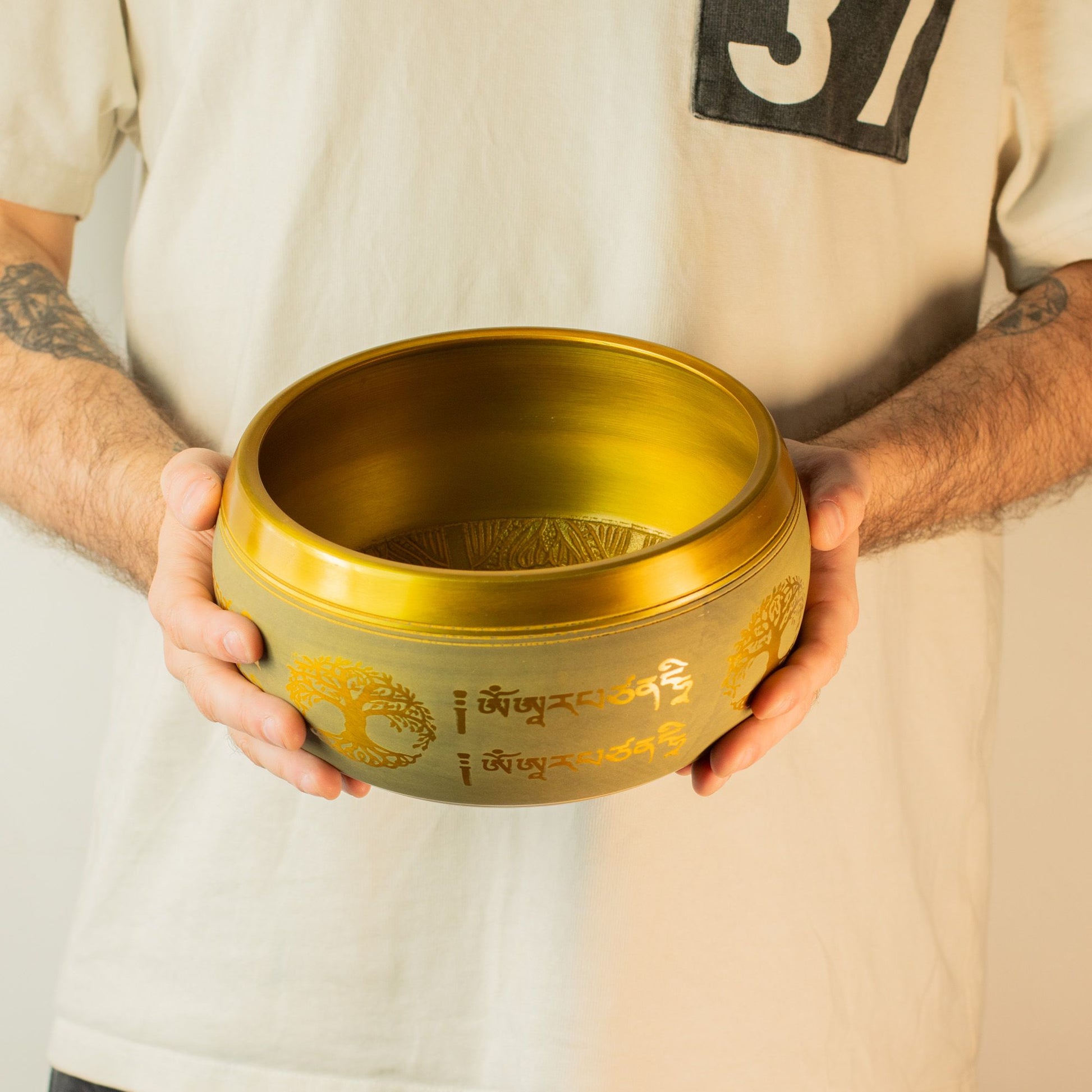 Large Aluminum Singing Bowl - Buddha Tree of Life - Copper Colour (19cm) – product image 7