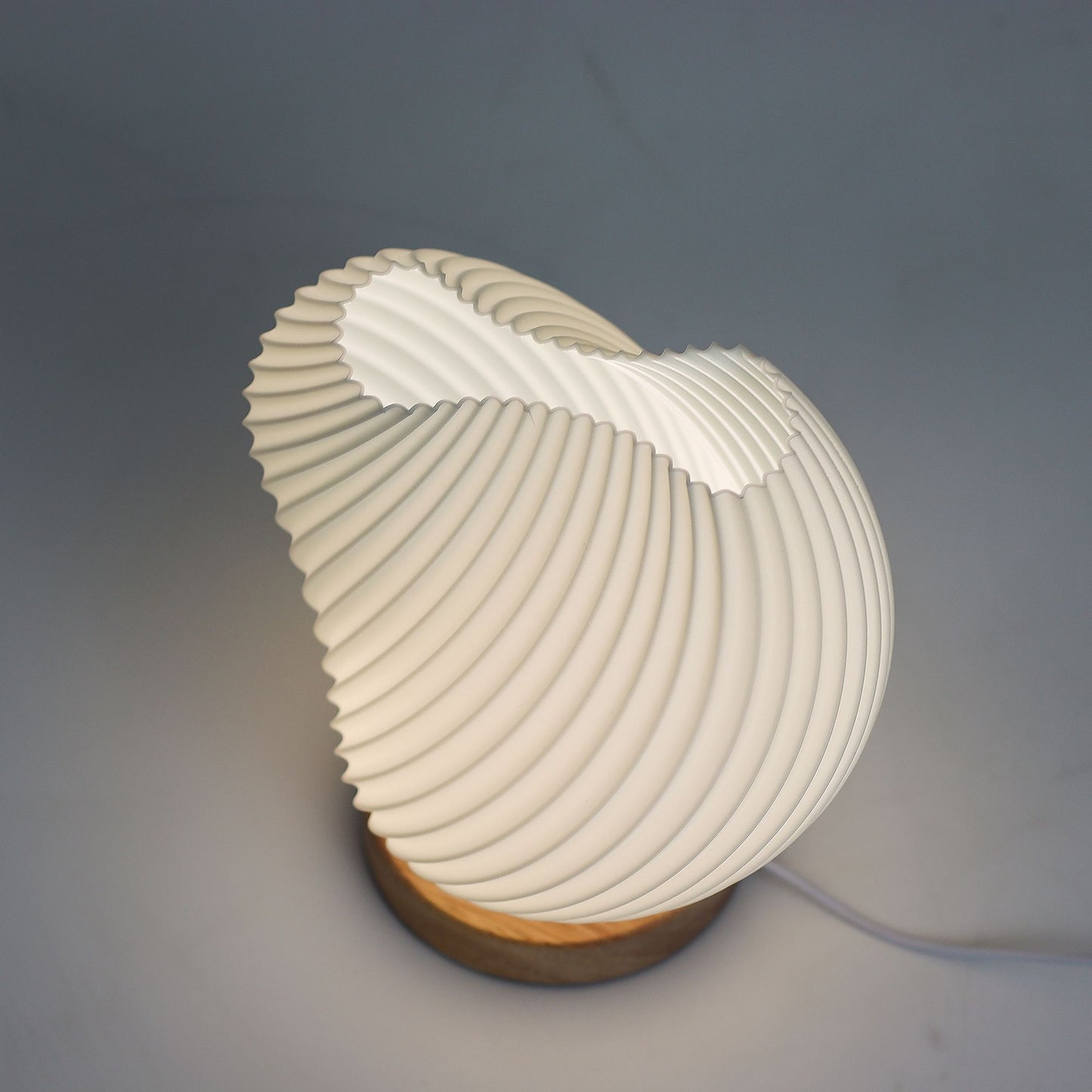 New Wave Lamp - USB - 3 settings - Shell Twisted – lifestyle shot