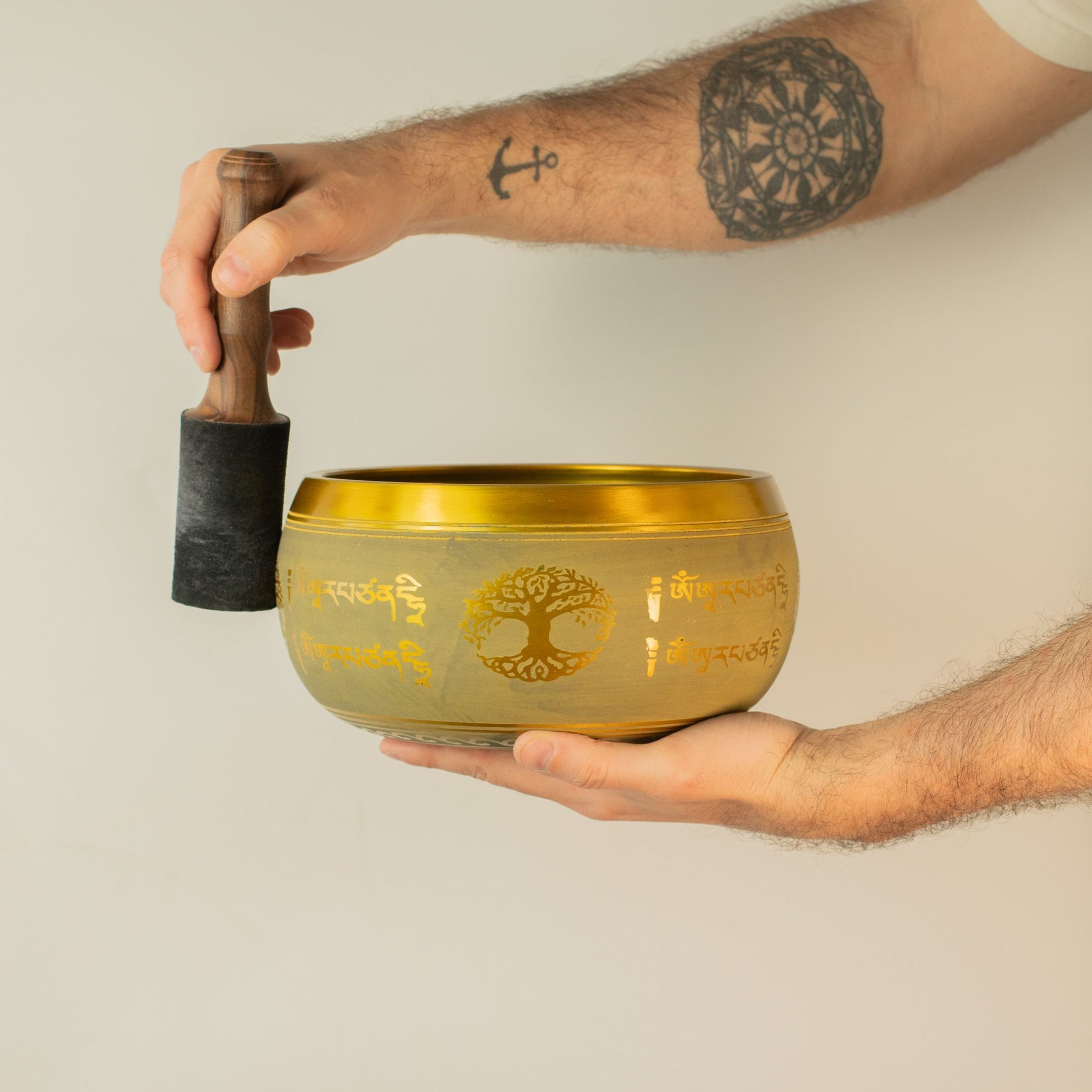Large Aluminum Singing Bowl - Buddha Tree of Life - Copper Colour (19cm) – packaging