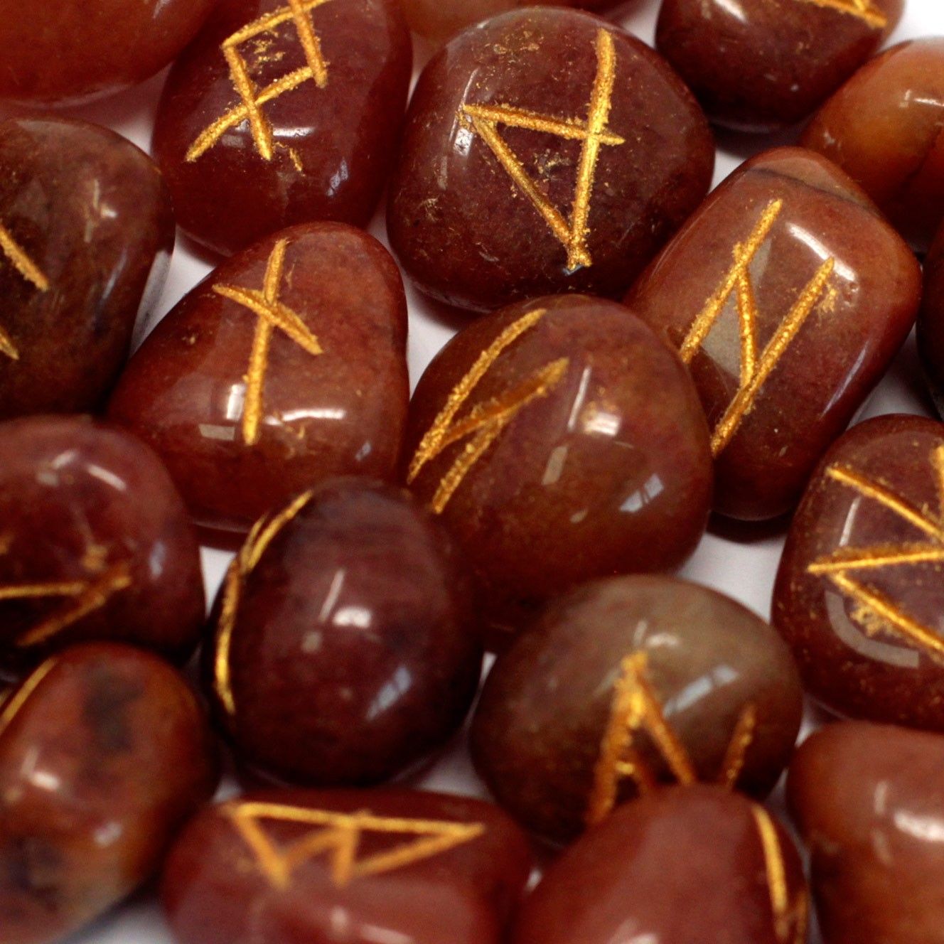 Runes Stone Set in Pouch- Red Aventurine – detail view