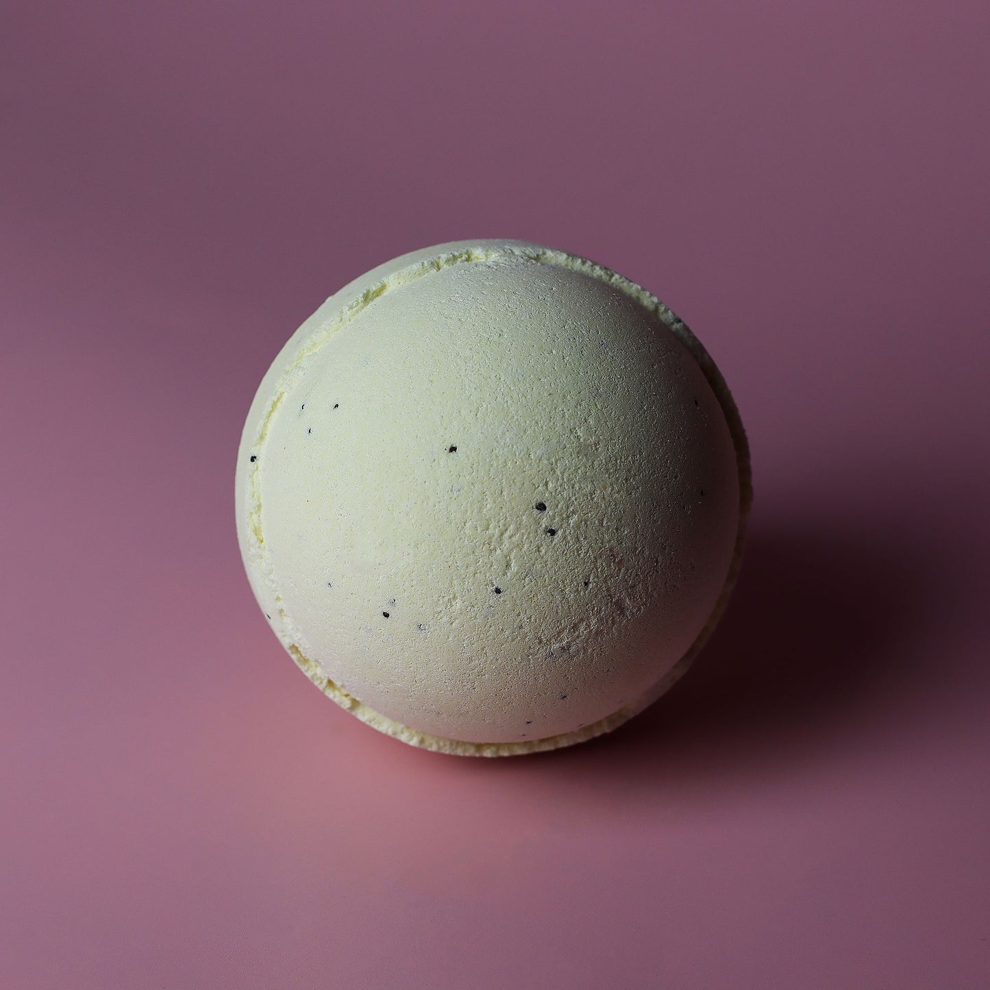 Set of 3 Simply Vanilla Bath Bombs – lifestyle shot