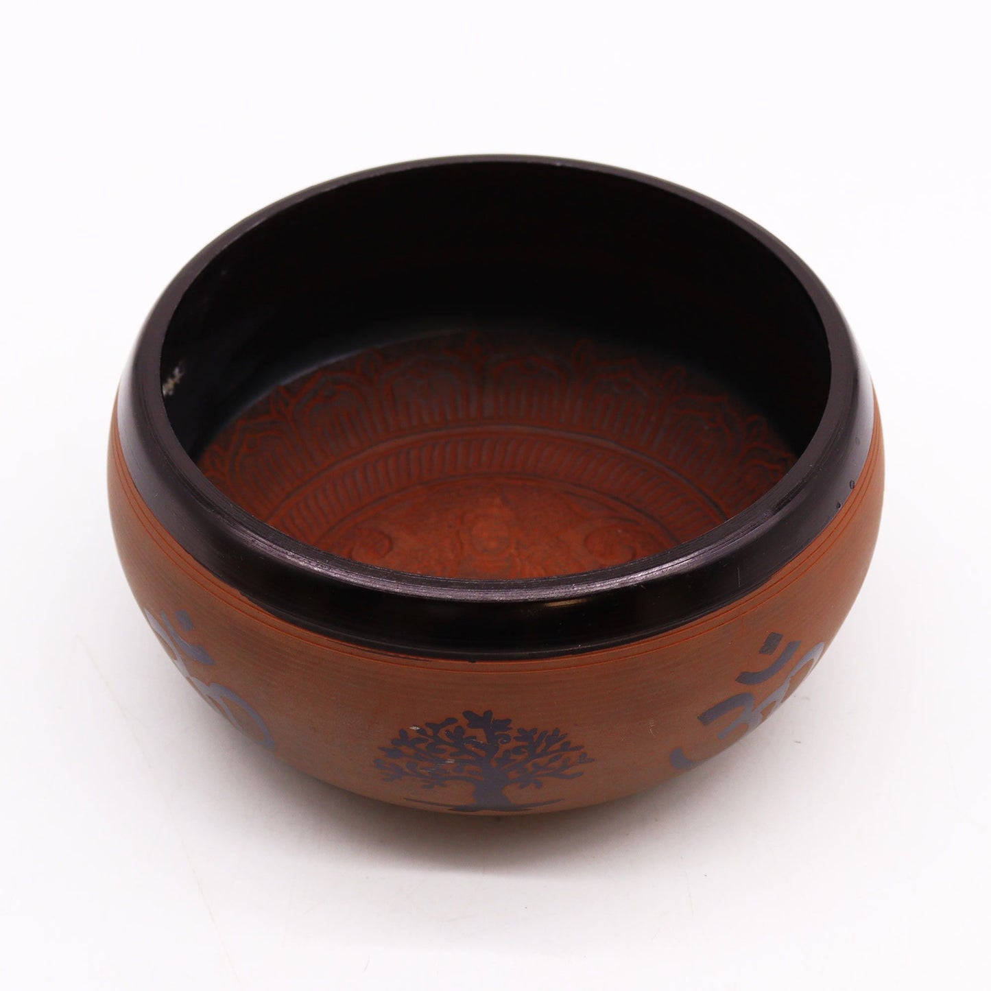 Earth Powder Singing Bowl - Clay Om  Buddha - 16cm – detail view