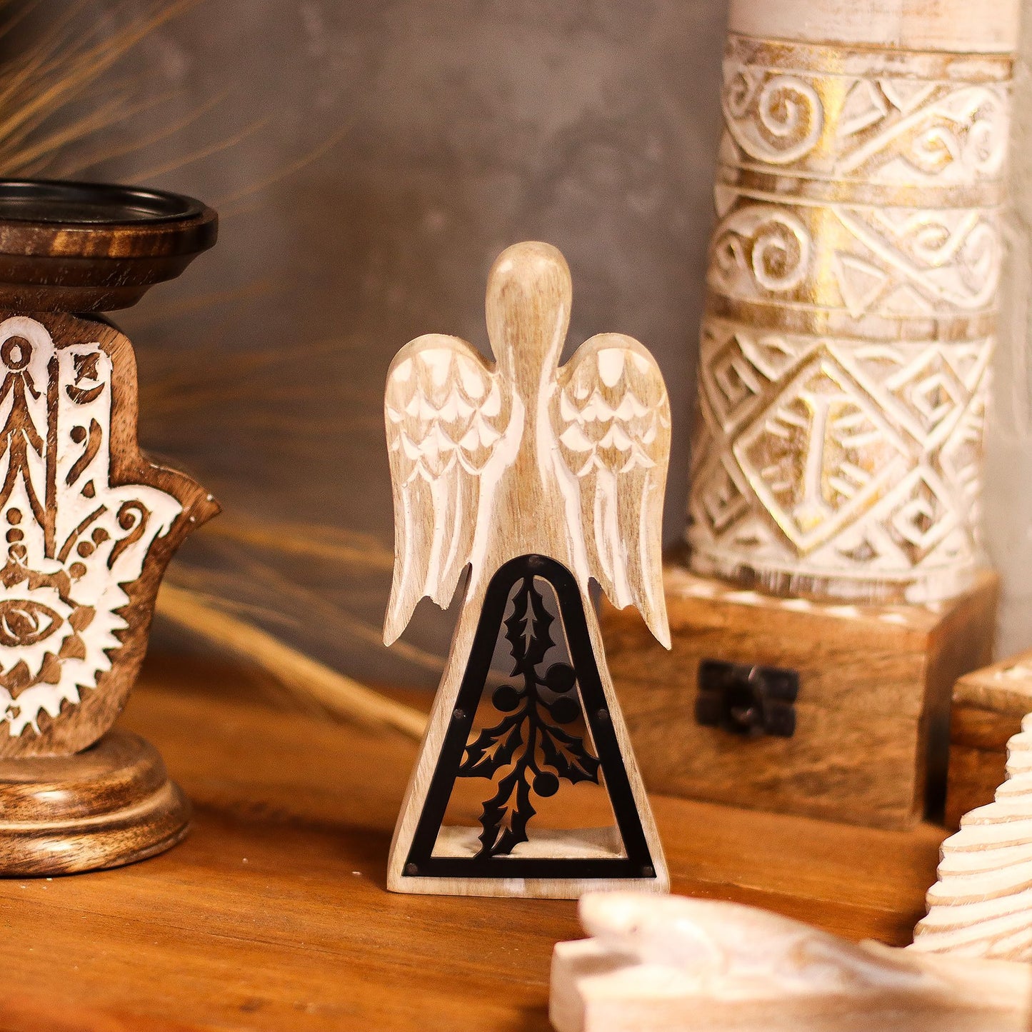 Mango Wood Angel - Whitewash with Iron Decor Cut Out – product image 8
