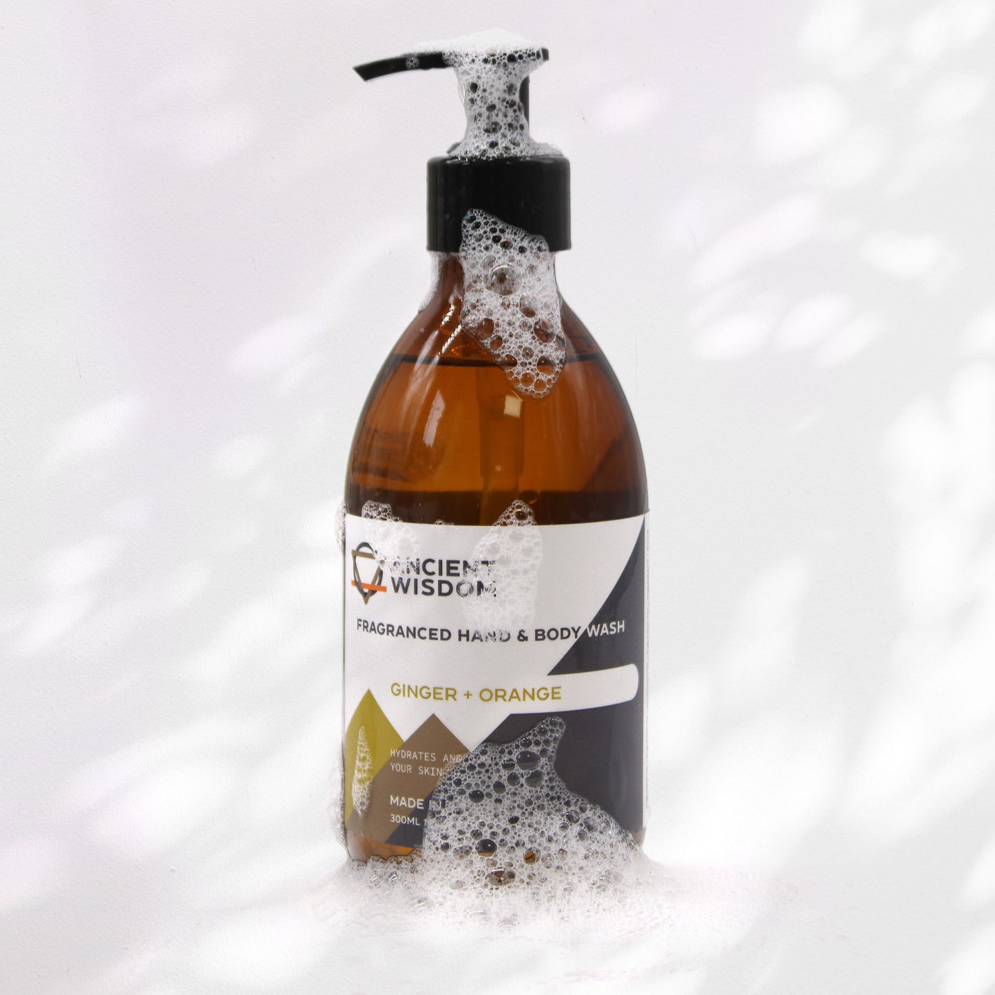 Raspberry & Pomegranate Hand & Body Wash  300ml – lifestyle shot