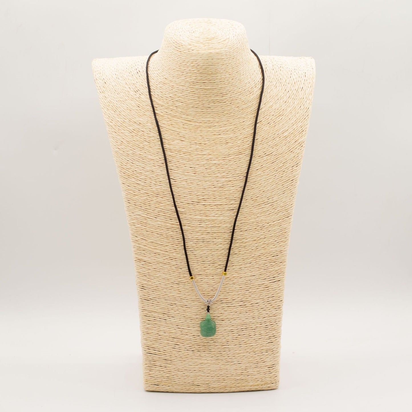 Cord Necklace Gemstone Pendant - Jade Turtle – detail view