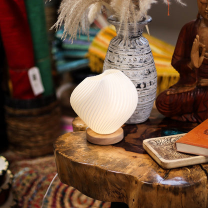 New Wave Lamp - USB - 3 settings - Shell Twisted – product image 7