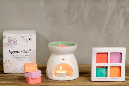 Ceramic Floral Wax Melt Burner with 4 Soy Wax Melts - Agnes + Cat