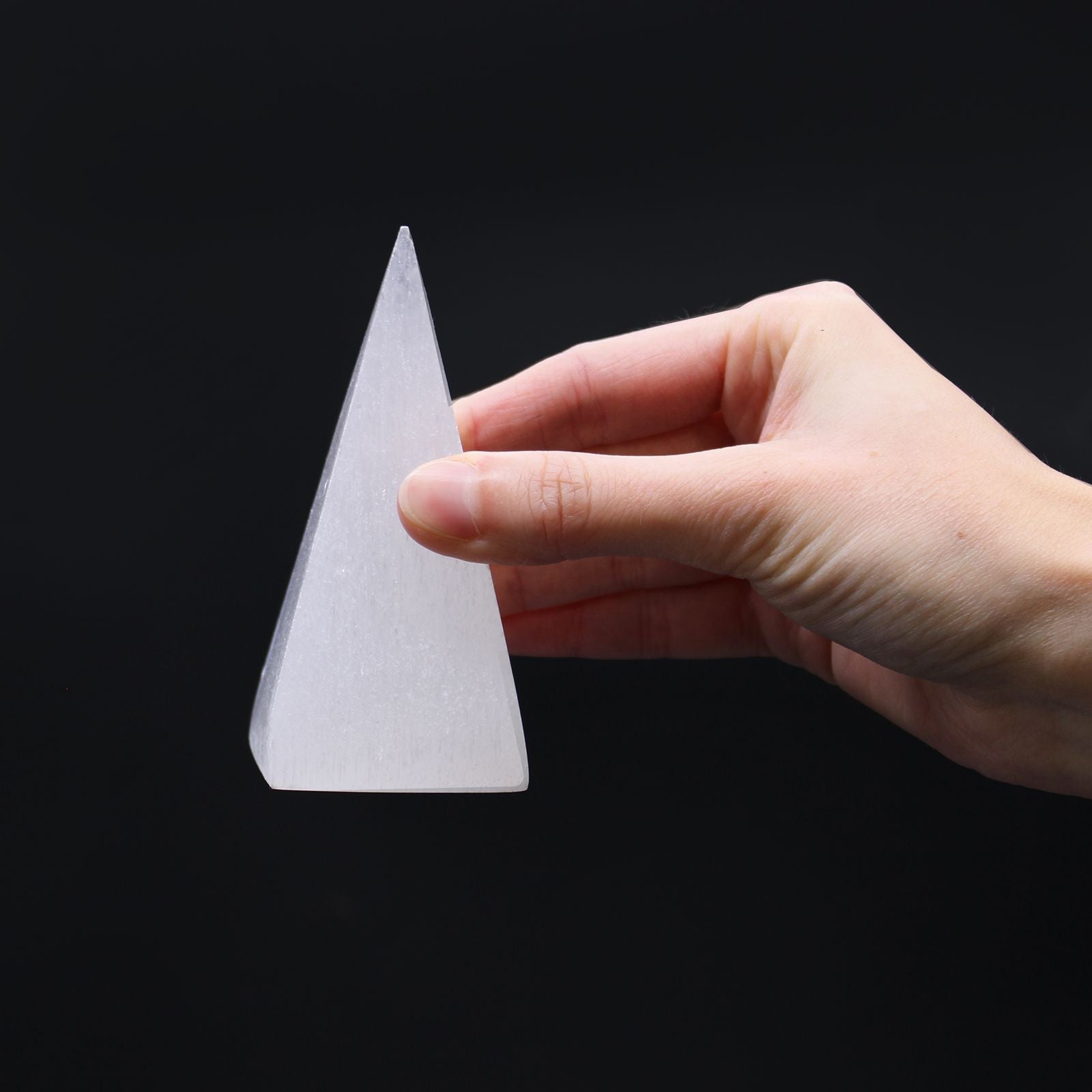 Selenite Pyramid - 10 cm – lifestyle shot