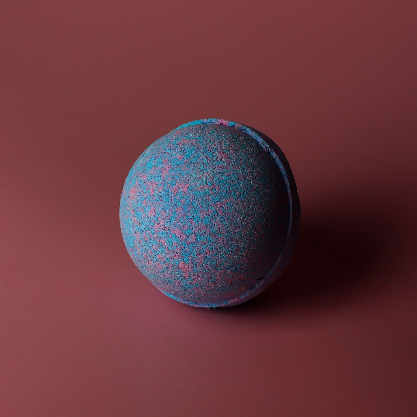 Set of 3 Baby Powder Bath Bombs – detail view