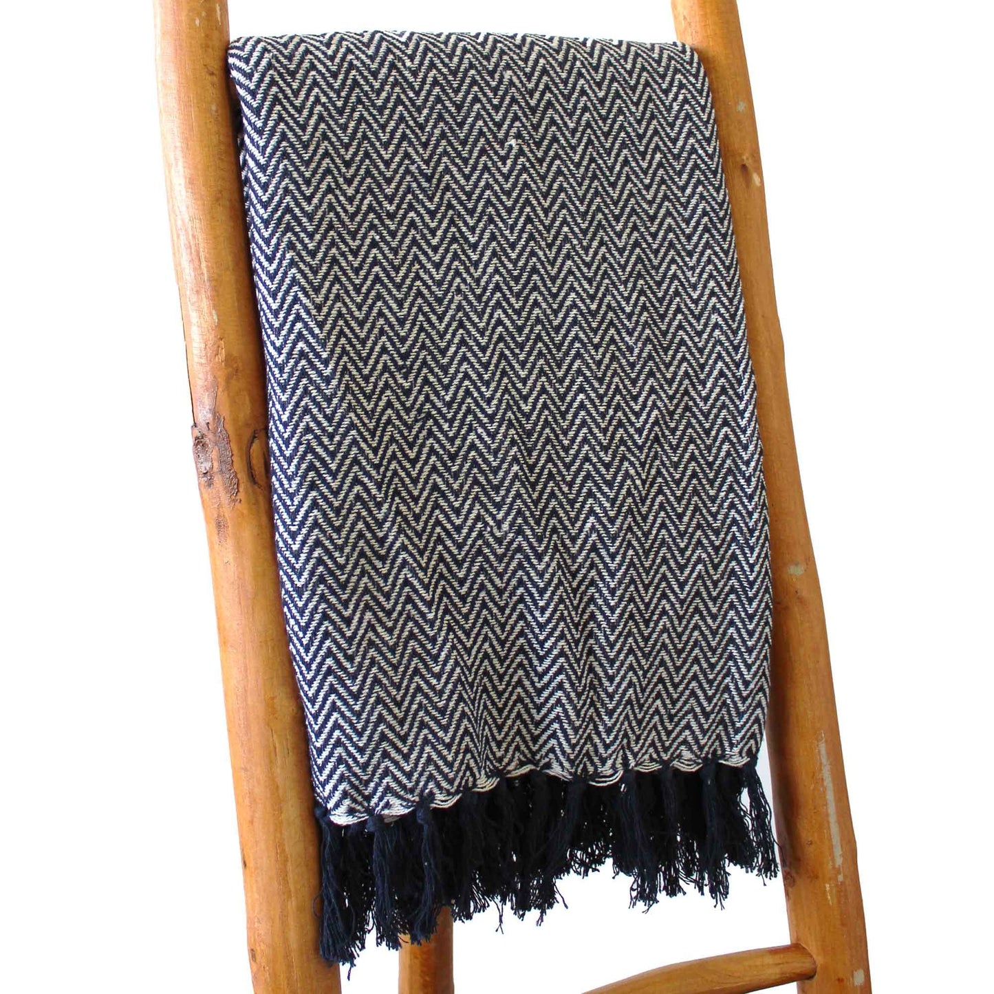 Midnight Herringbone Boho Throw – Navy Zigzag Tassel Blanket
