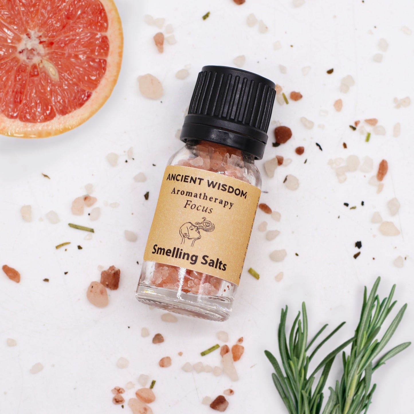 Focus Aromatherapy Smelling Salt – lifestyle shot
