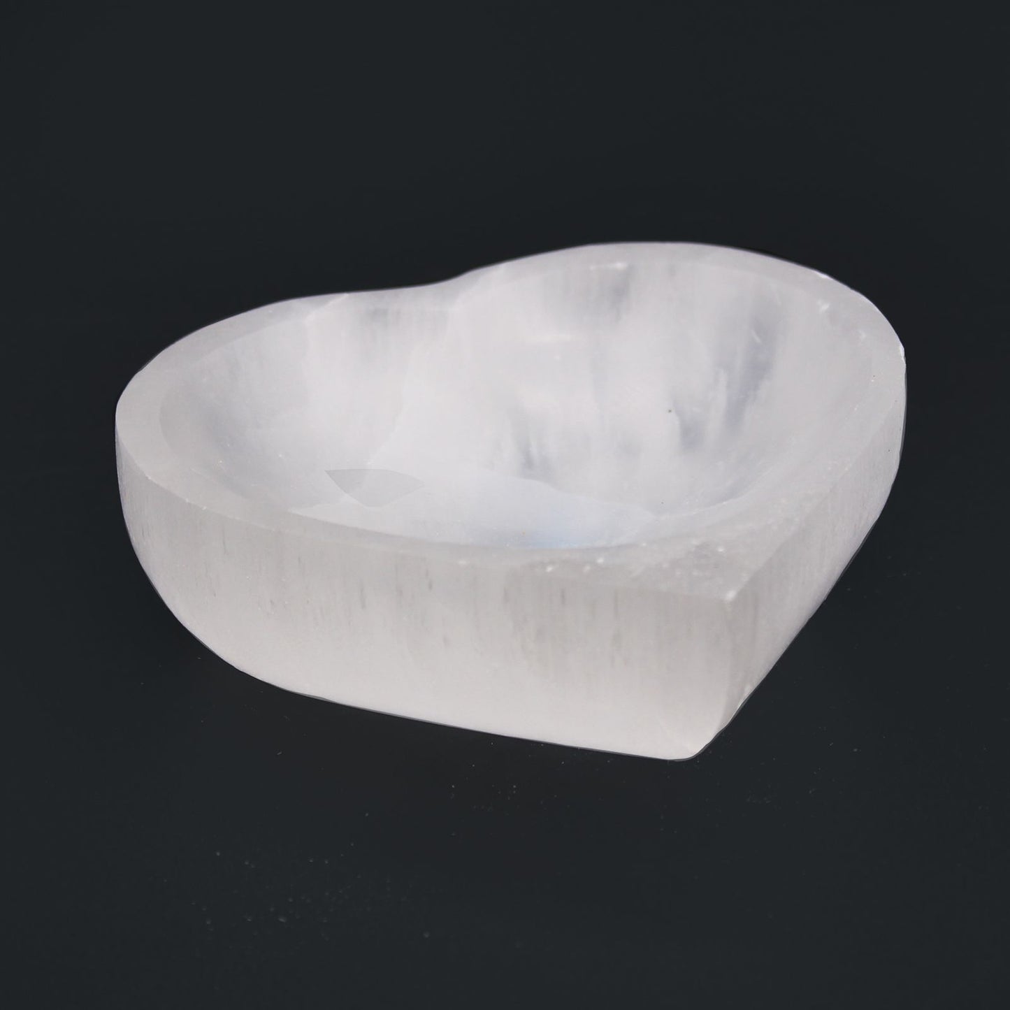 Selenite Heart Bowl - 10cm – detail view