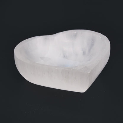 Selenite Heart Bowl - 10cm – detail view