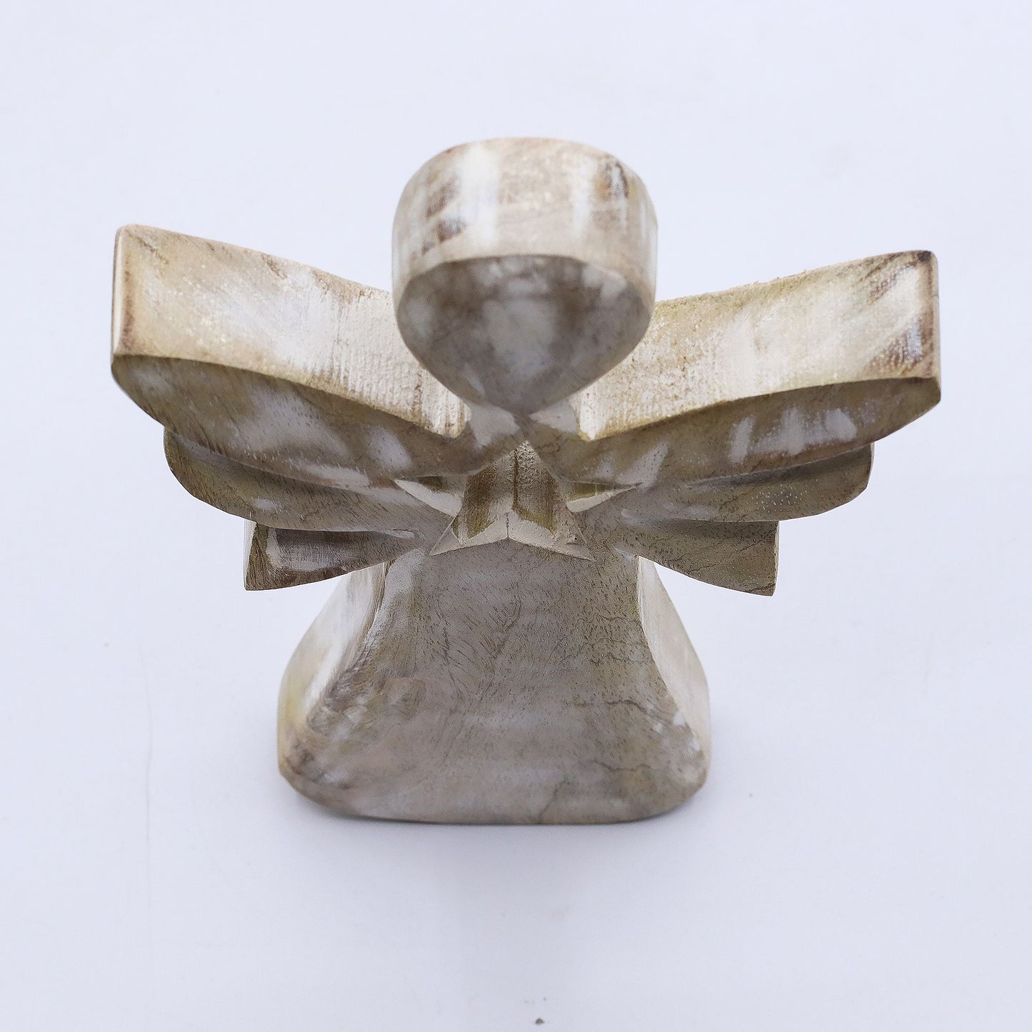 Mango Wood Angel - Whitewash with Star Cut Out – detail view