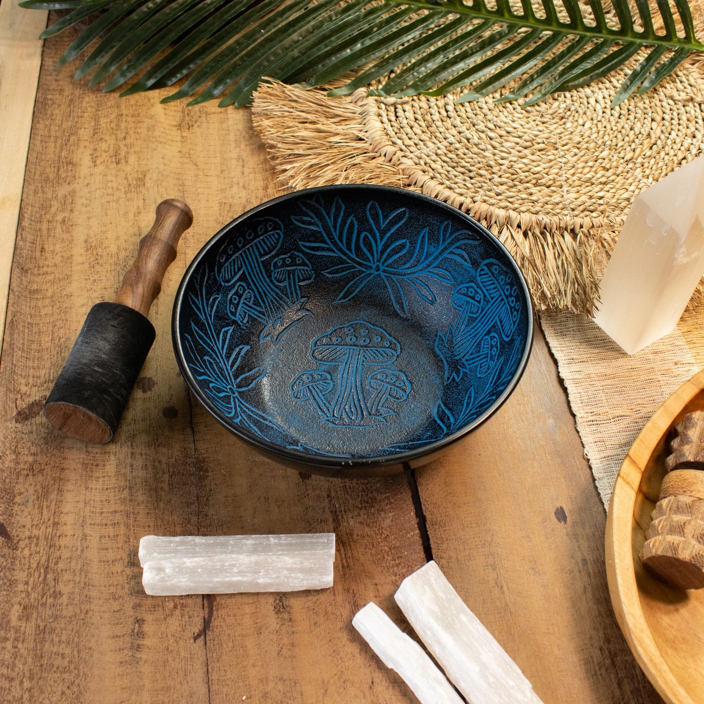 Aluminum Singing Bowl - Magic Mushroom - Blue (20cm) – product image 6