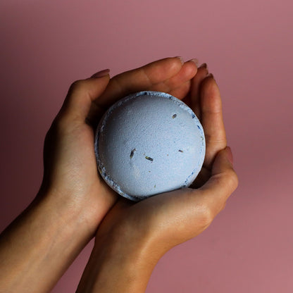Set of 3 Lavender & Seeds Bath Bombs – detail view
