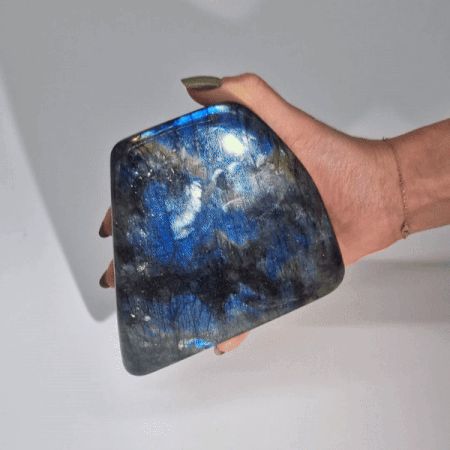 Madagascar Labradorite Statement Stone (approx 900-1100gms  140-170mm) – detail view