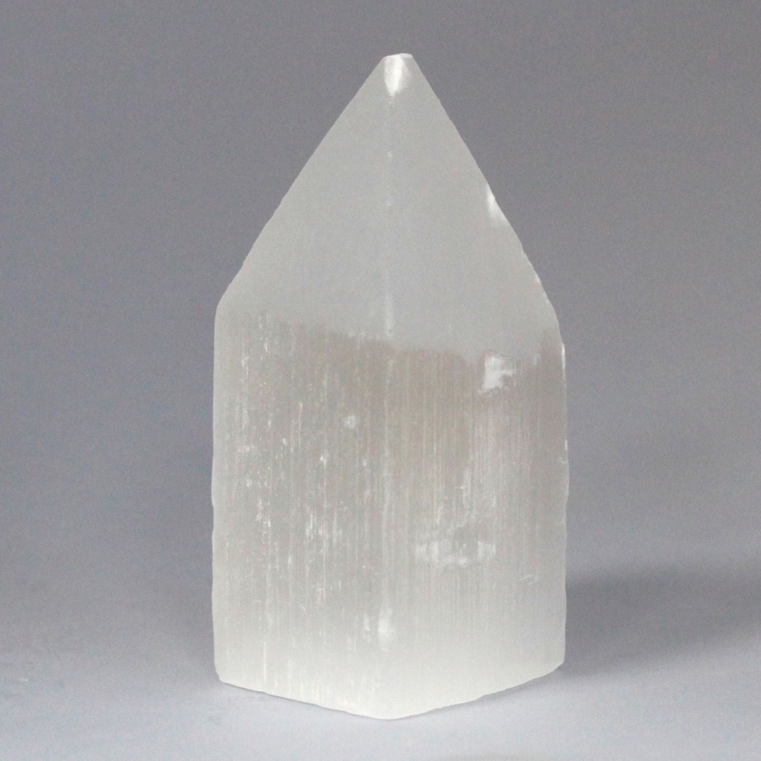 Selenite Pencil Point Tower - 10 cm | Auro & Co