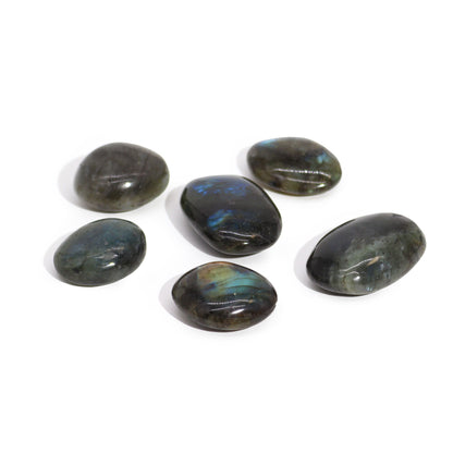 Madagascar Labradorite Palm Stone (approx 25-30gms 55-60mm) | Auro & Co