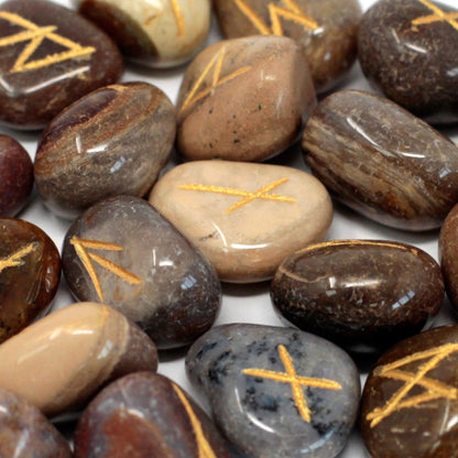Runes Stone Set in Pouch - Fancy Jasper – detail view