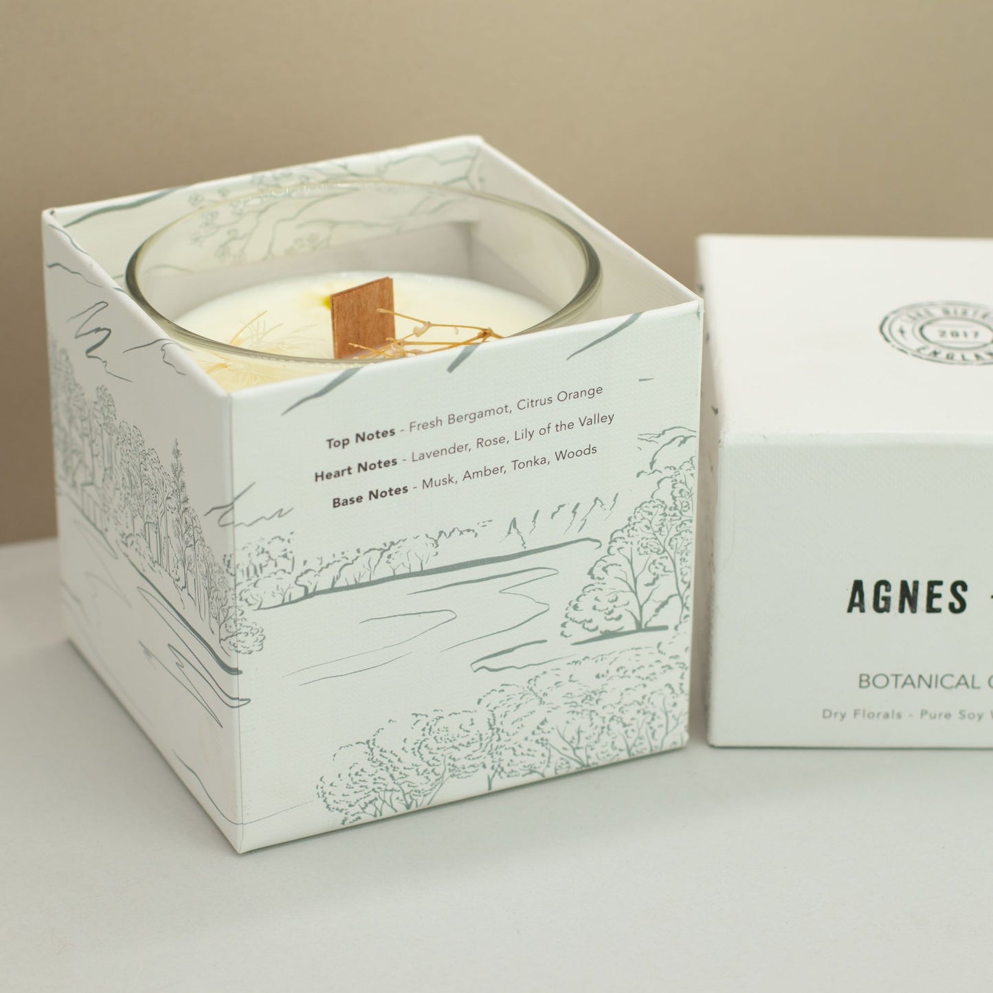 Agnes + Cat Botanical Soy Wax Candle - Windermere – detail view