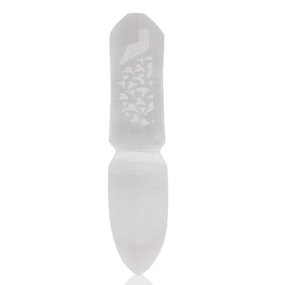 Selenite Ritual Knife - Releasing Bonds – lifestyle shot