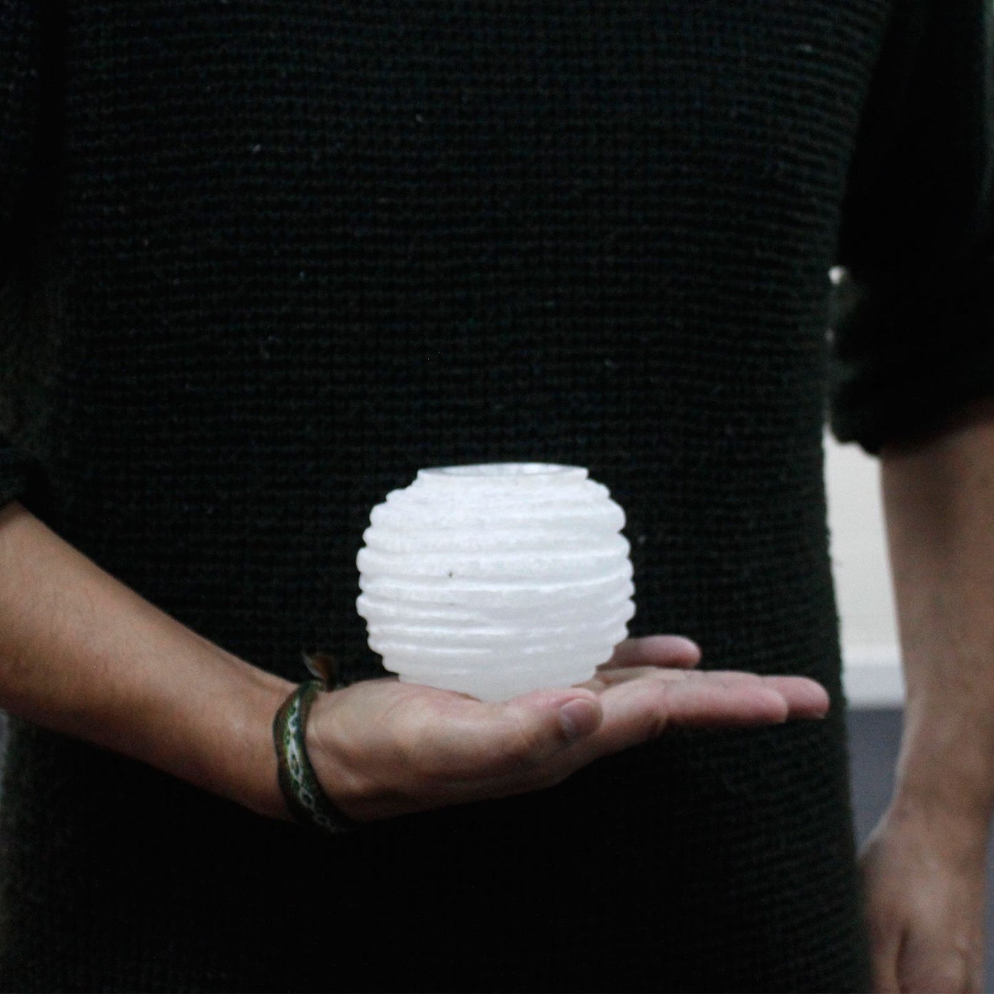 Selenite Snowball Candle Holder - 8 cm – product image 6