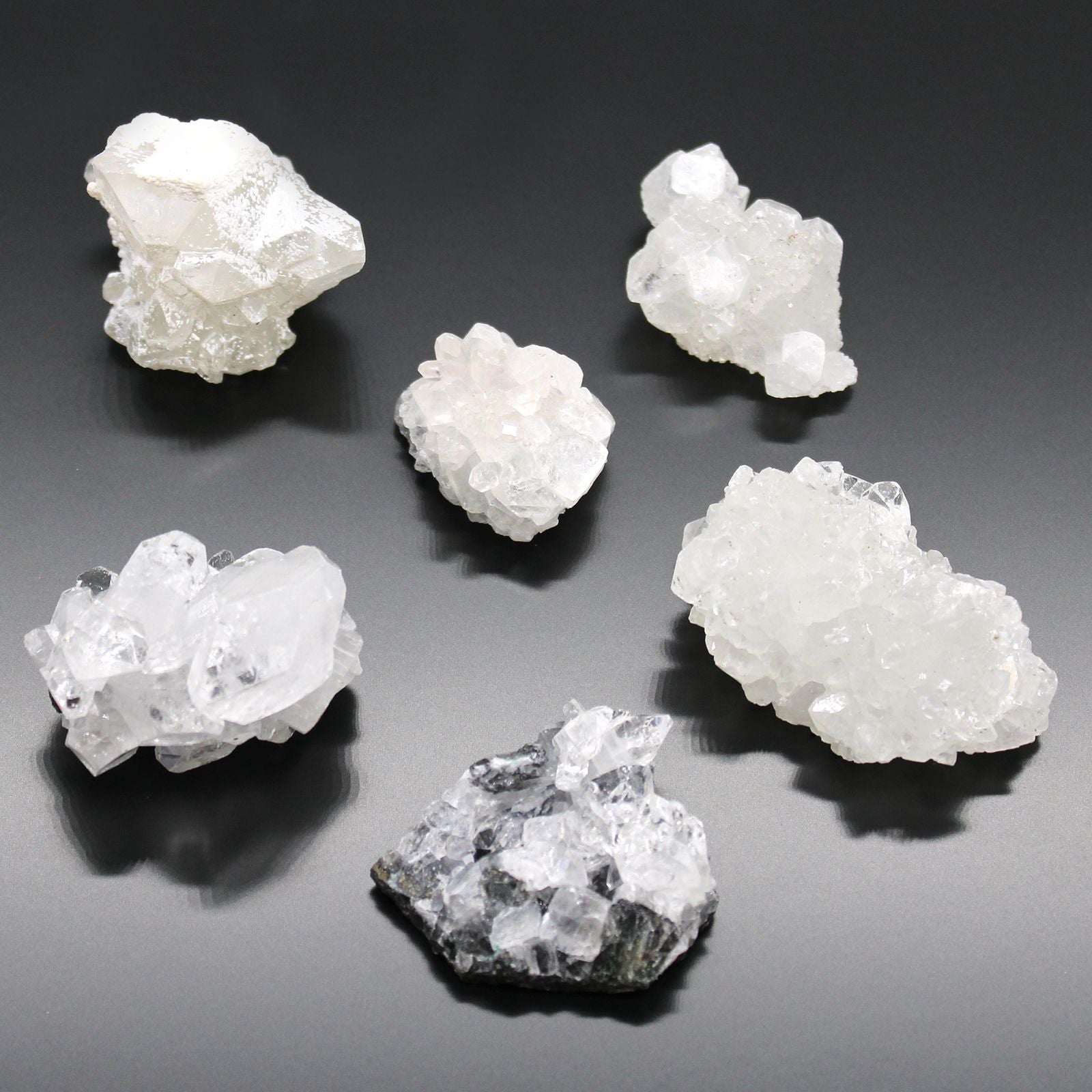 White Apophyllite Clusters 20-30mm – product image 5