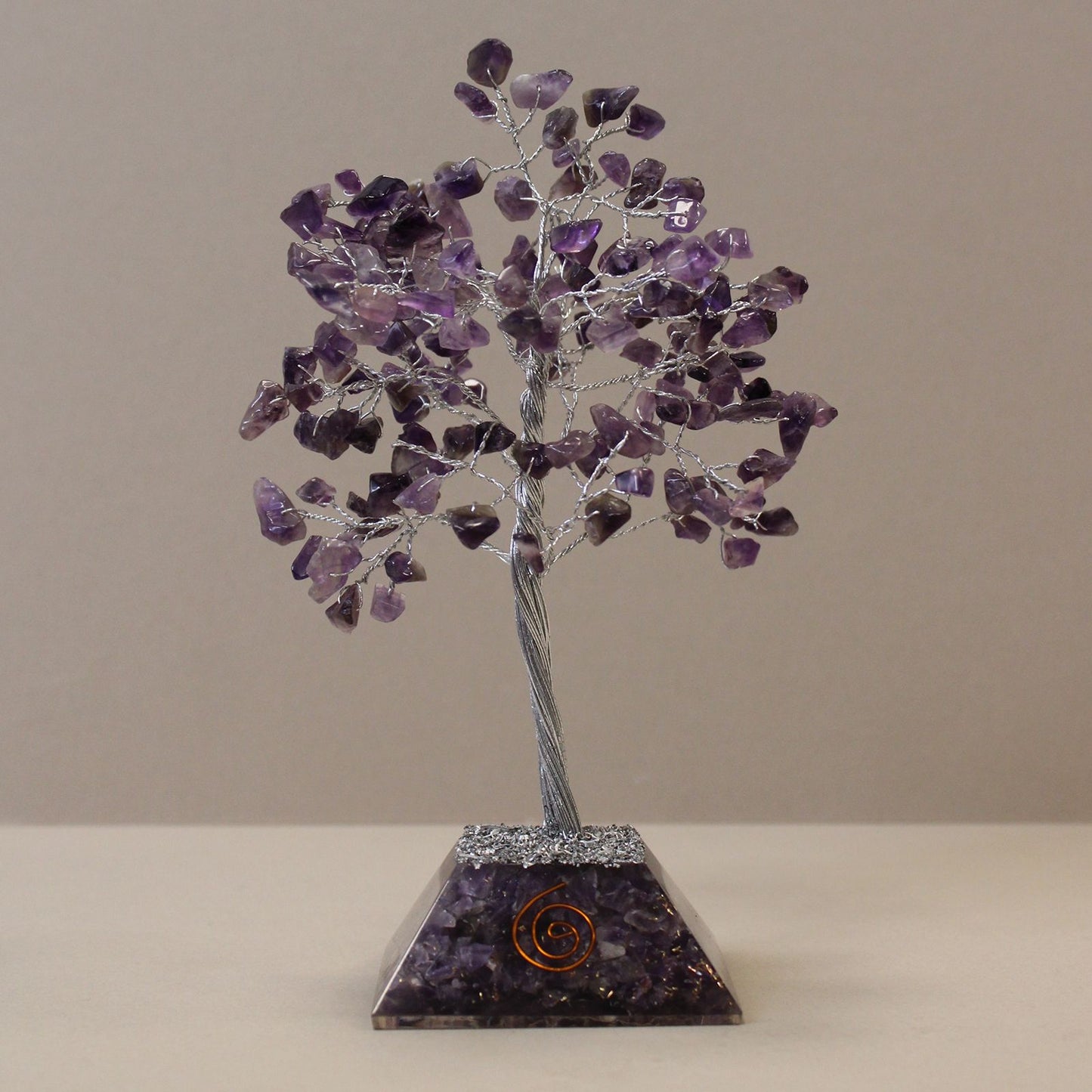 Gemstone Tree with Organite Base - 160 Stone - Amethyst – detail view