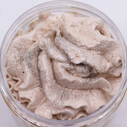 Warm Gingerbread Whipped Soap 120g – lifestyle shot