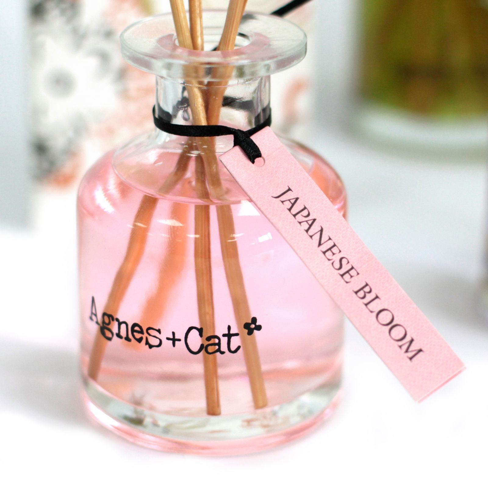 140ml Reed Diffuser - Japanese Bloom – packaging