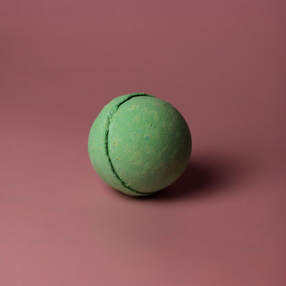 Set of 3 Peppermint & Tea Tree Bath Bombs – detail view