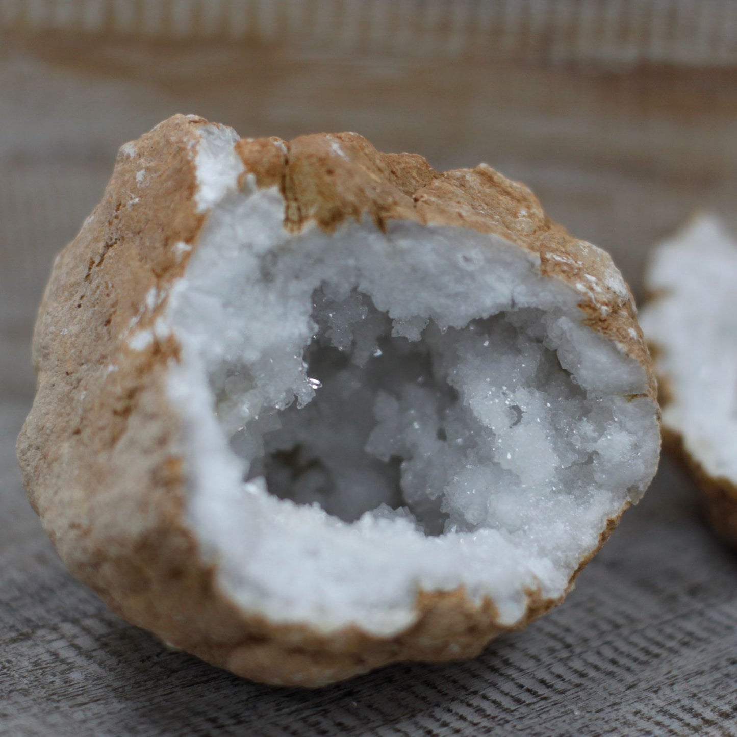 Calsite Geodes - 10-12 cm – packaging