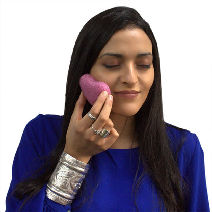 Konjac Heart Sponge - Lavender – detail view