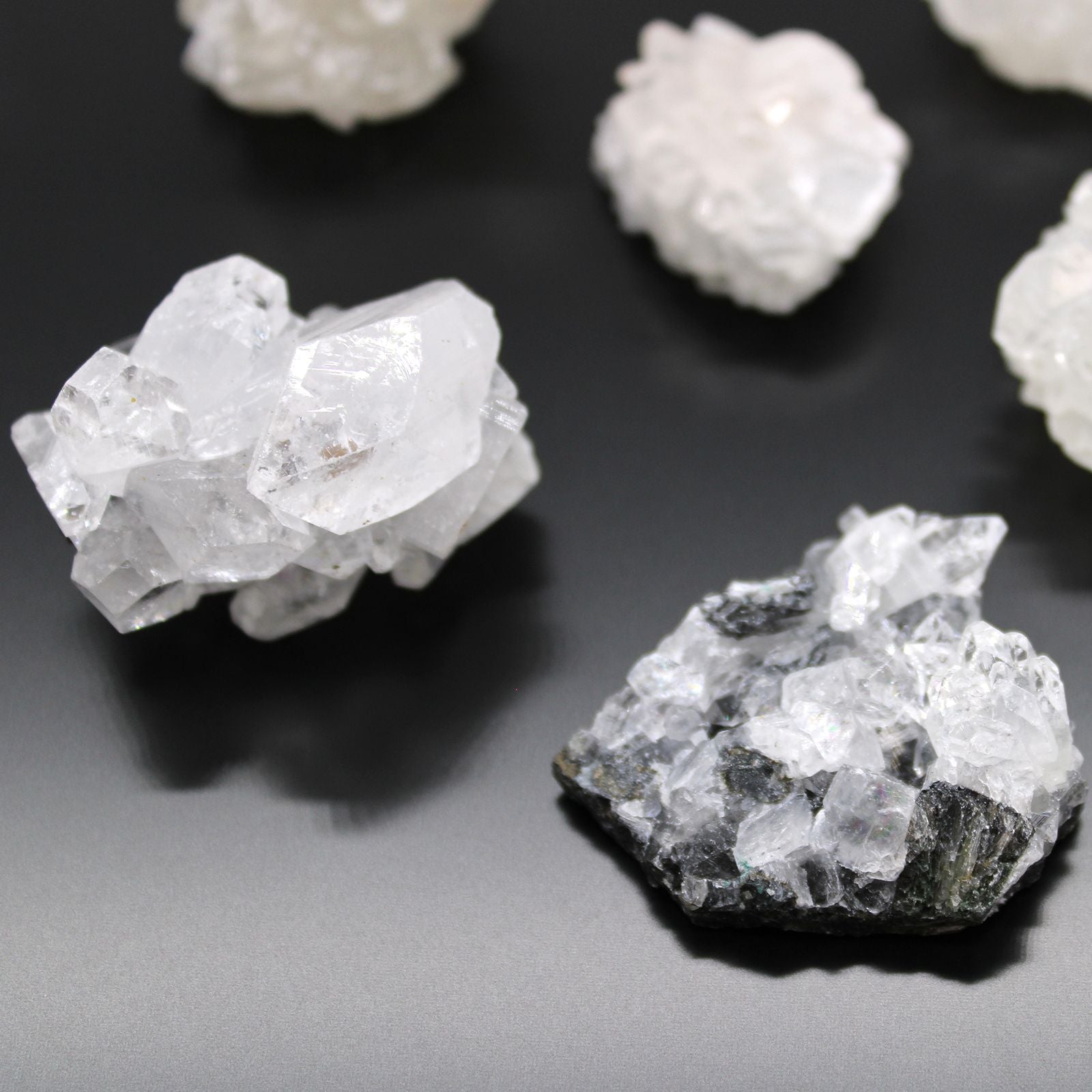 White Apophyllite Clusters 20-30mm – product image 7