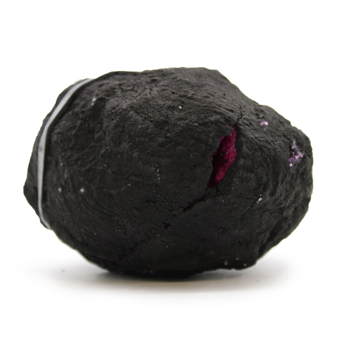 Coloured Calsite Geodes - Black Rock - Dark Red / Pink – detail view
