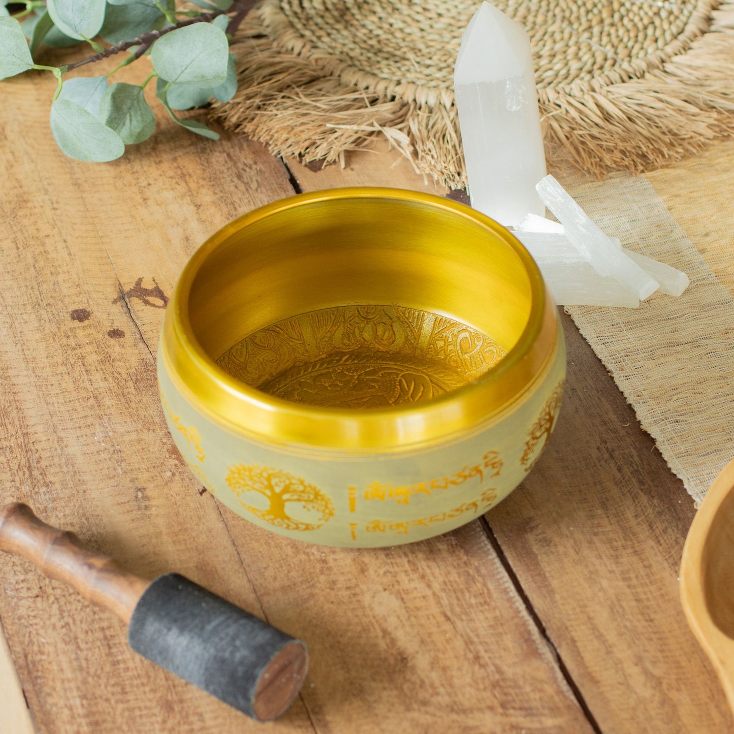 Large Aluminum Singing Bowl - Buddha Tree of Life - Copper Colour (19cm) – detail view