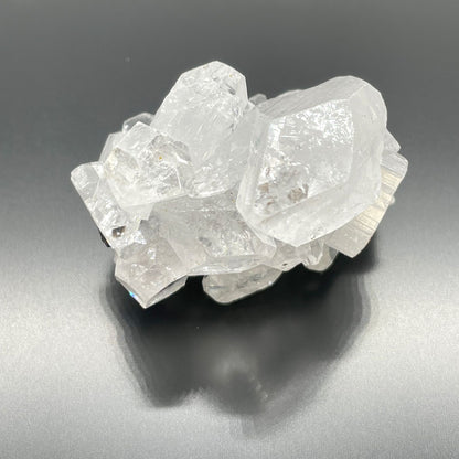 White Apophyllite Clusters 20-30mm – product image 10