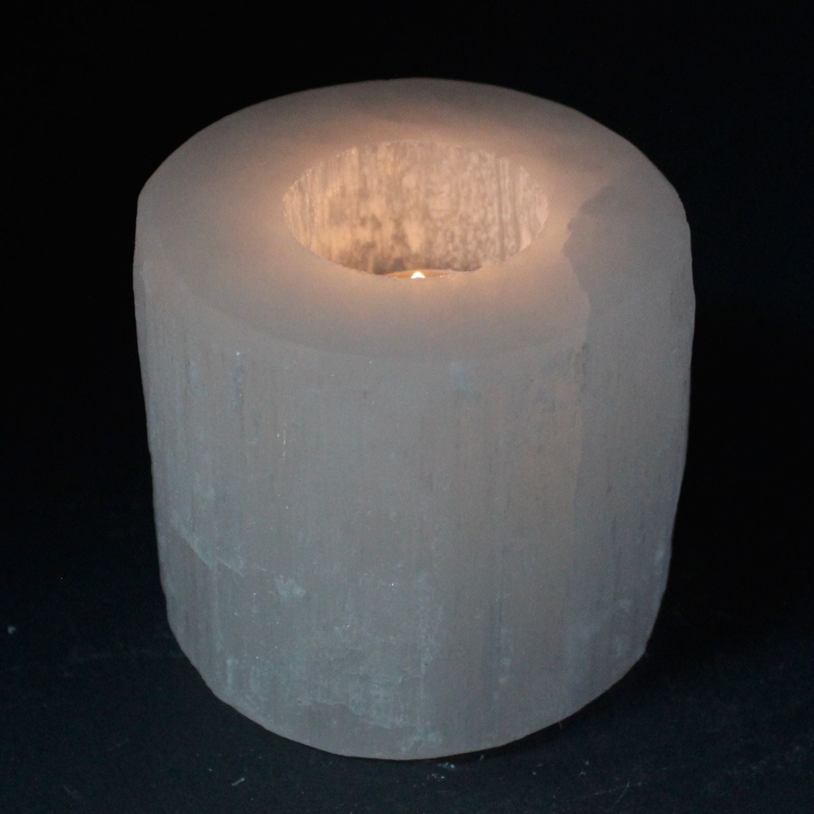 Selenite Cylinder Candle Holder - 8 cm – lifestyle shot