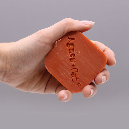 Agnes + Cat Pressed Peonies Solid Shampoo – product image 6