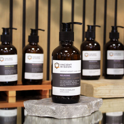 Clary Sage & Lavender Hand & Body Wash 250ml – detail view