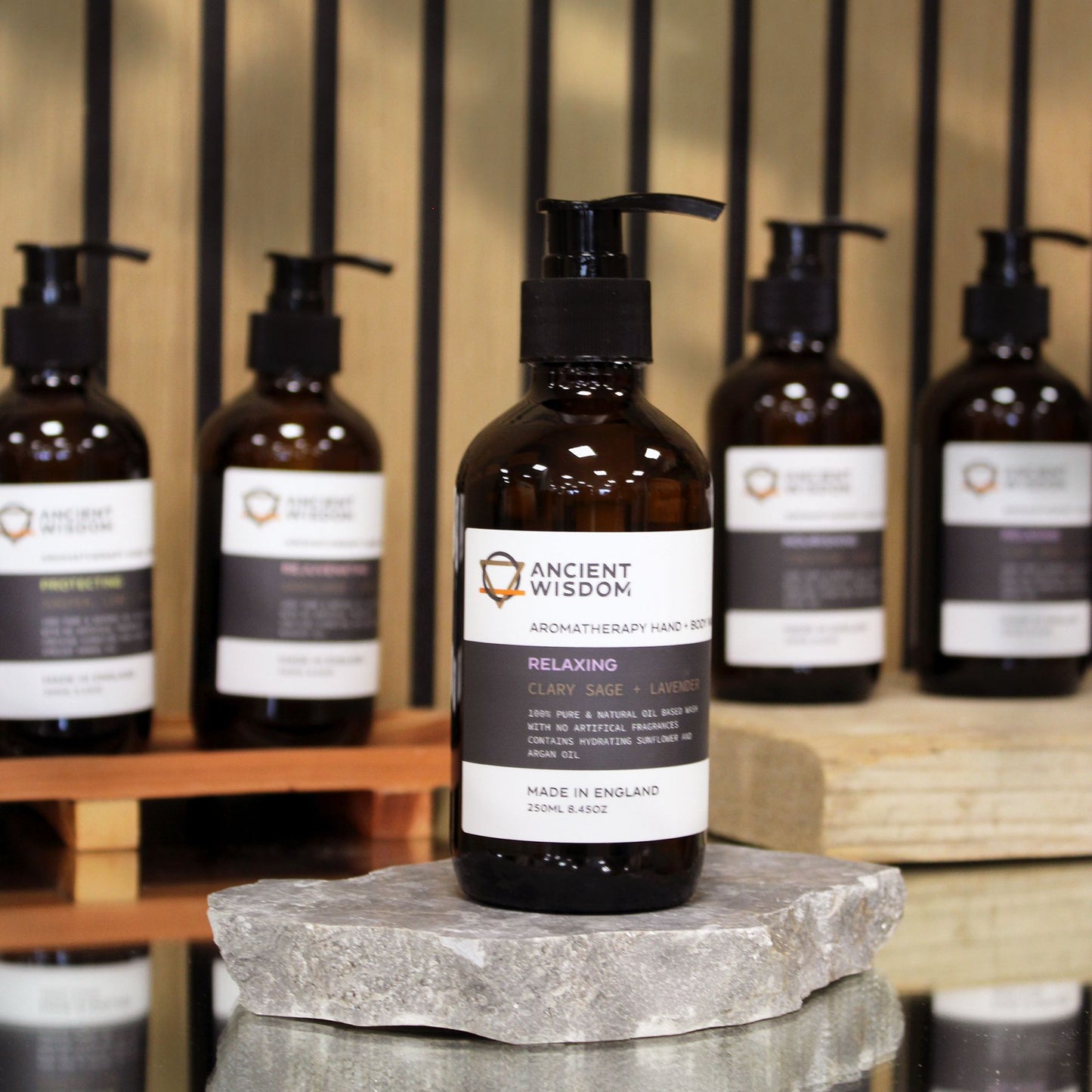 Sandalwood & Rose Hand & Body Wash 250ml – detail view